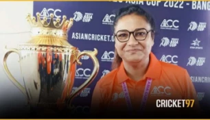 আইসিসি প্যানেলভুক্ত প্রথম পাকিস্তানি নারী আম্পায়ার হলেন সালিমা ইমতিয়াজ