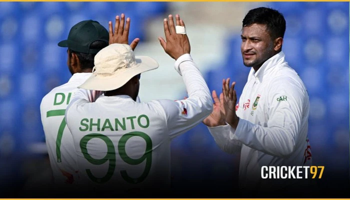 Bangladesh got 4 wickets on the day with 3 catches, 2 review misses