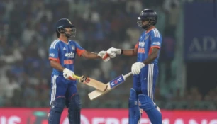 শ্রেয়াস আইয়ারের শতরান, ওয়েস্ট ইন্ডিজকে হারিয়ে ভারতের জয়