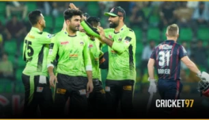 মোহাম্মদ নাইমের কারণে সাকিবকে আর বল দেননি আফ্রিদি