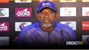 সভাপতি বদল নিয়ে হাস্যরসাত্মক সিমন্স, আলোচনাকে ফেরালেন ক্রিকেটে