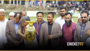 তারকা ক্রিকেটারদের উপস্থিতিতে জমকালো আয়োজনে সিংগাইরে জেপিএল’র ফাইনাল