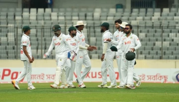 Mulder and Rickelton Centuries Put South Africa in Command with 288-Run Target for Australia