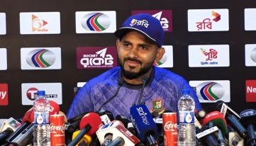 নো-লুক স্কুপে শামীম ঝড়, সিরিজ নির্ধারণীর আগে আলোচনায় সেই ছক্কা