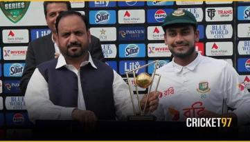 ছাত্র আন্দো'ল'নে নি'হত রিকশাচালককে মিরাজের সিরিজসেরার পুরস্কার উৎসর্গ