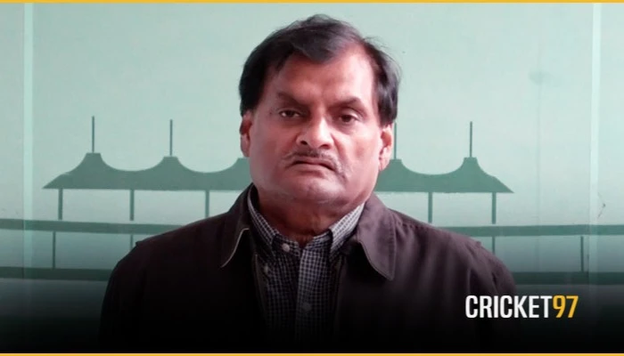 Players Confronted with Sudden Room Entries and Questioning, Mitu Explains ACU Activities