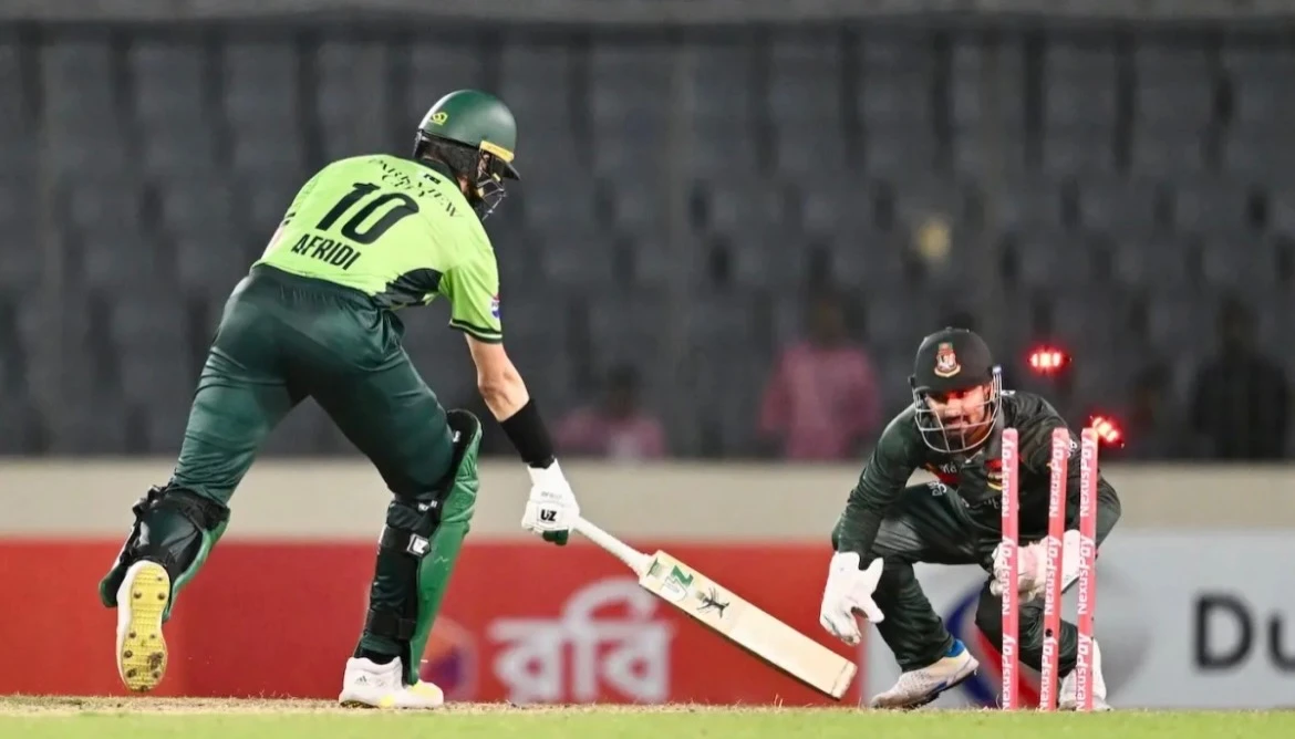 Pakistan Arrive in Bangladesh for Test Series