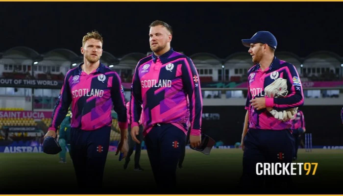 Cross, Watt fined for breaching ICC Code of Conduct